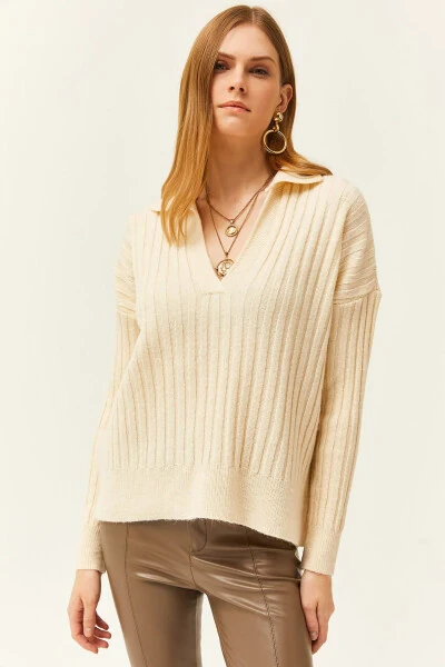 Women's Ecru Polo Neck Thick Ribbed Soft Textured Sweater KZK-19000764 - OLALOOK