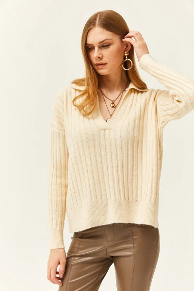 Women's Ecru Polo Neck Thick Ribbed Soft Textured Sweater KZK-19000764 - OLALOOK (1)