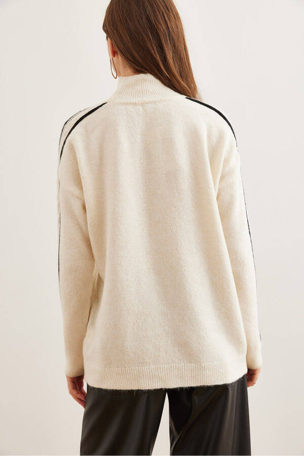 Women's Ecru Sleeve Ribbon Braided Detail Oversized Knitted Sweater - 7