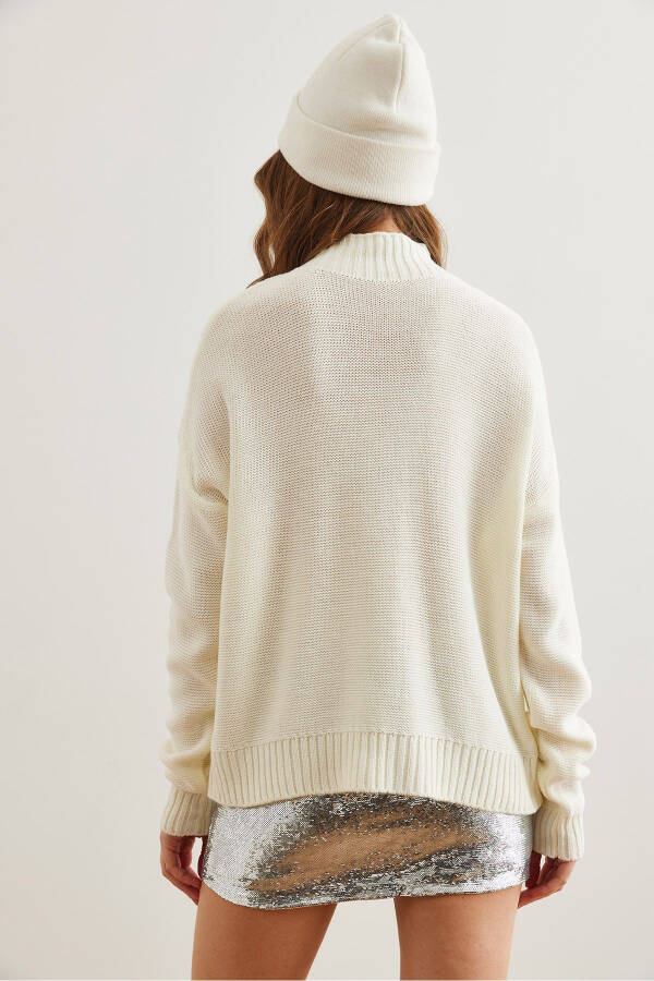 Women's Ecru Stand Collar Center Braid Knitted Sweater KZK-19000912 - 6