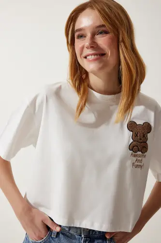 Women's Ecru Teddy Bear Crest Crop Knitted T-Shirt HF00455-Ecru - HAPPINESS İSTANBUL (1)