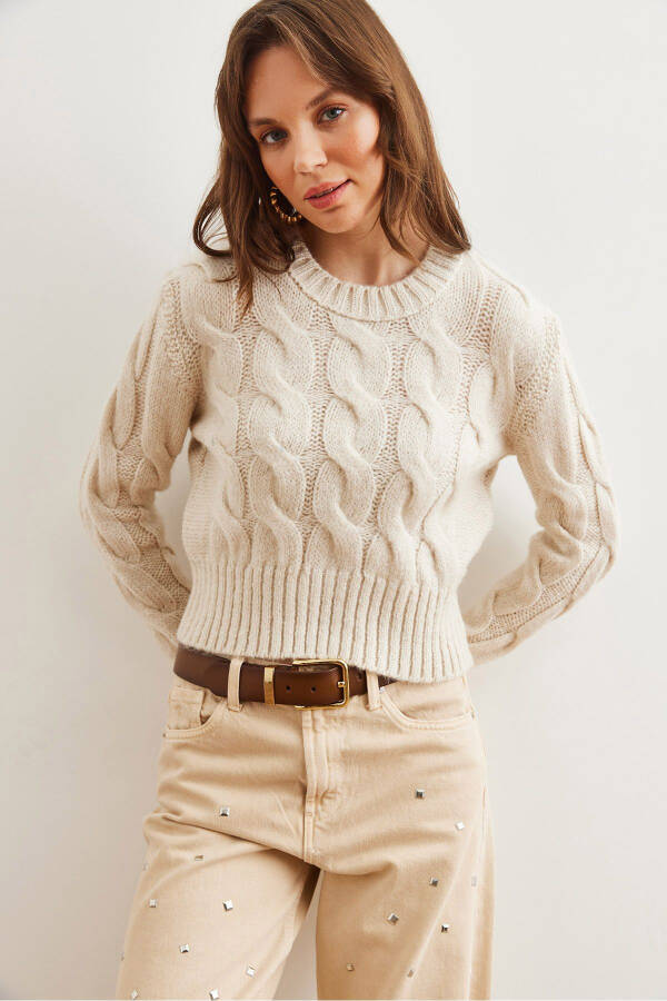 Women's Ecru Thick Cable Knit Sweater KZK-19000939 - 5