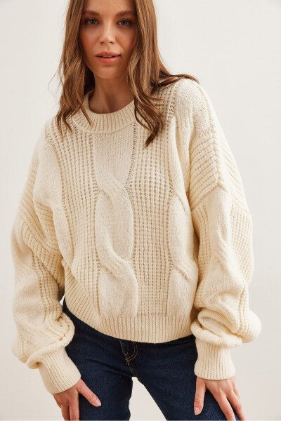 Women's Ecru Thick Hair Knitted Soft Textured CardiganKZK-19000902 - OLALOOK