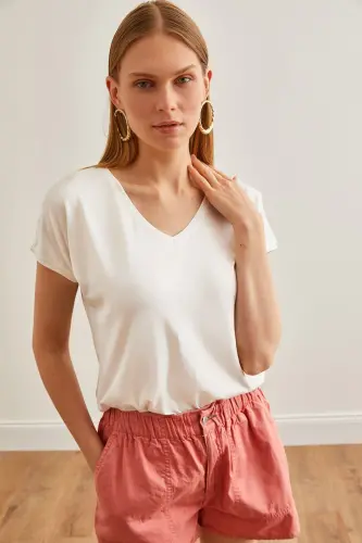 Women's Ecru V Neck Batwing Knitted Viscose T-Shirt TSH-19 