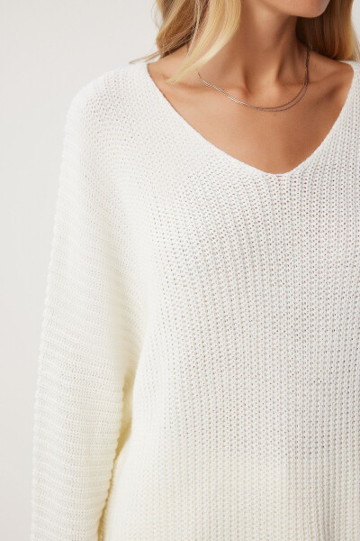 Women's Ecru V-Neck Selanik Knit Oversized Cardigan ZA00059 - 4