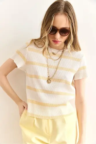 Women's Ecru Yellow Bike Collar Striped Pleated Blouse 
