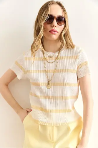 Women's Ecru Yellow Bike Collar Striped Pleated Blouse - 3