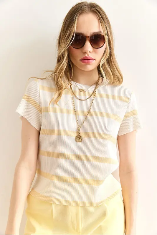 Women's Ecru Yellow Bike Collar Striped Pleated Blouse - 4