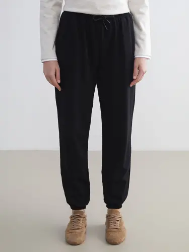 Women's Elastic Waist Plain Jogger Sweatpants - 3