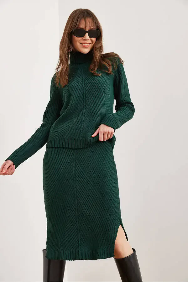 Women's Emerald Green Geometric Textured Skirt and Knitwear Set TKM-19000325 - 5