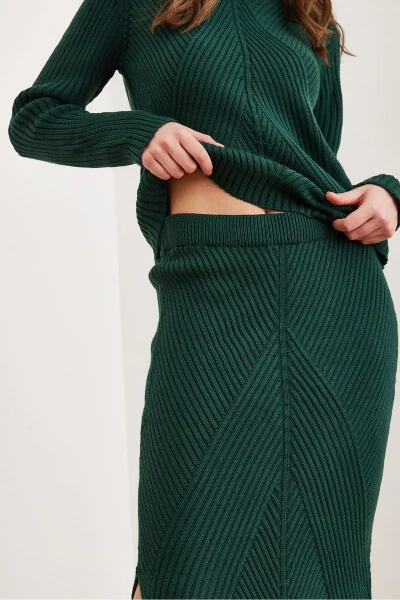 Women's Emerald Green Geometric Textured Skirt and Knitwear Set TKM-19000325 - 6