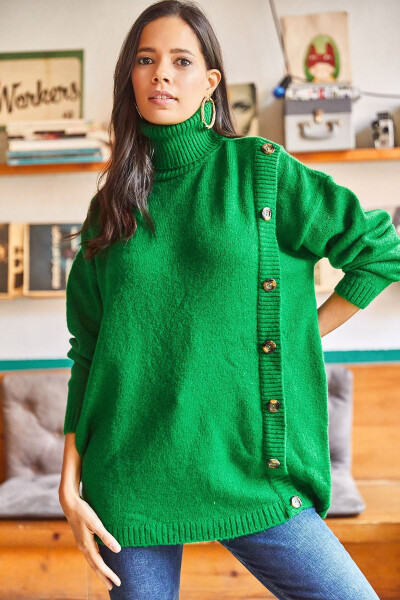 Women's Emerald Green Side Button Soft Textured Oversized Sweater KZK-19000536 - OLALOOK