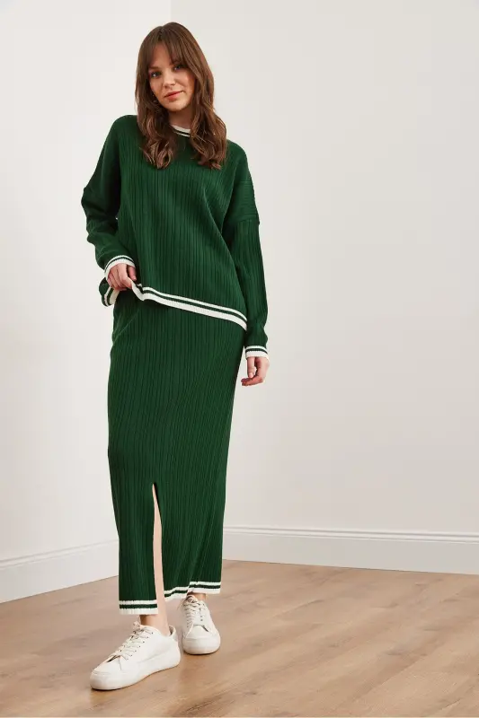 Women's Emerald Green Top Sweater Skirt with Slit Knitwear Suit TKM-19000327-Emerald Green - 12