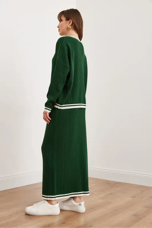 Women's Emerald Green Top Sweater Skirt with Slit Knitwear Suit TKM-19000327-Emerald Green - 15