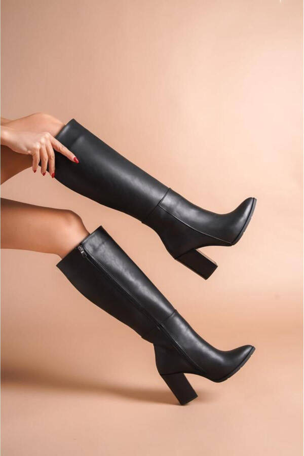 Women's everyday boots, black knee-high chunky heeled boots. - 4