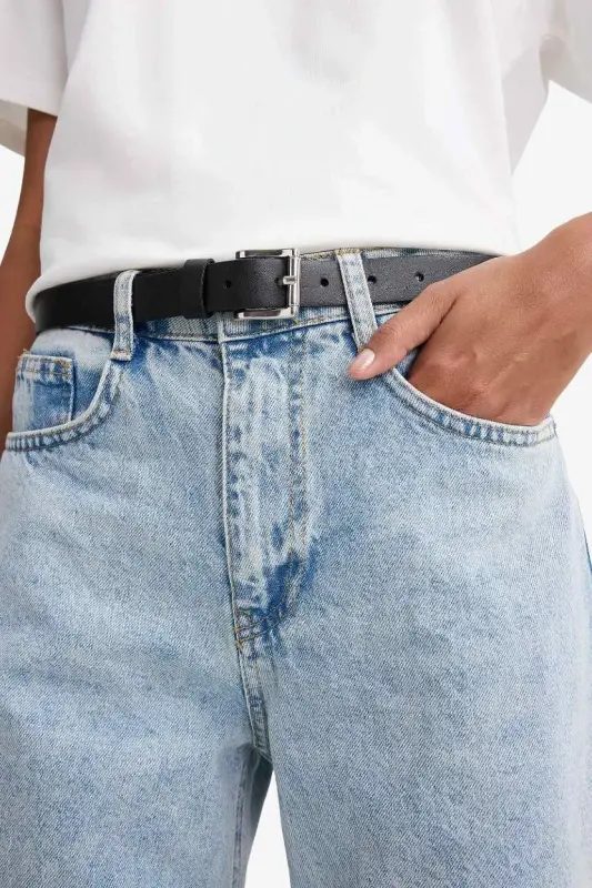 Women's Faux Leather Classic Belt Black - 2