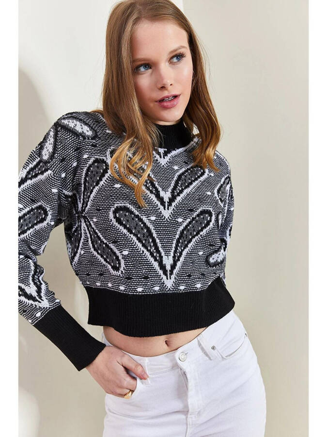 Women's Fisherman Neck Patterned Sweater - 8