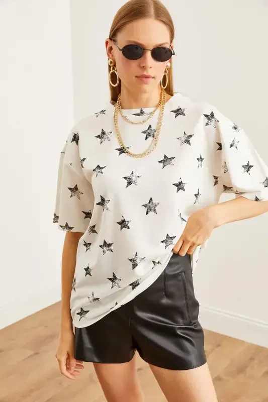 Women's Foil White Foil Printed Oversize T-Shirt TS - OLALOOK