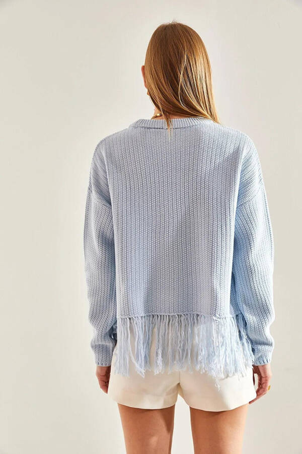 Women's Fringe Trimmed Knit Sweater - 12