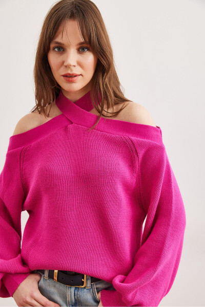 Women's Fuchsia Crew Neck Knitted Sweater - 3