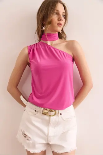 Women's Fuchsia One Shoulder Accessory Belted Sandy Blouse B - 3