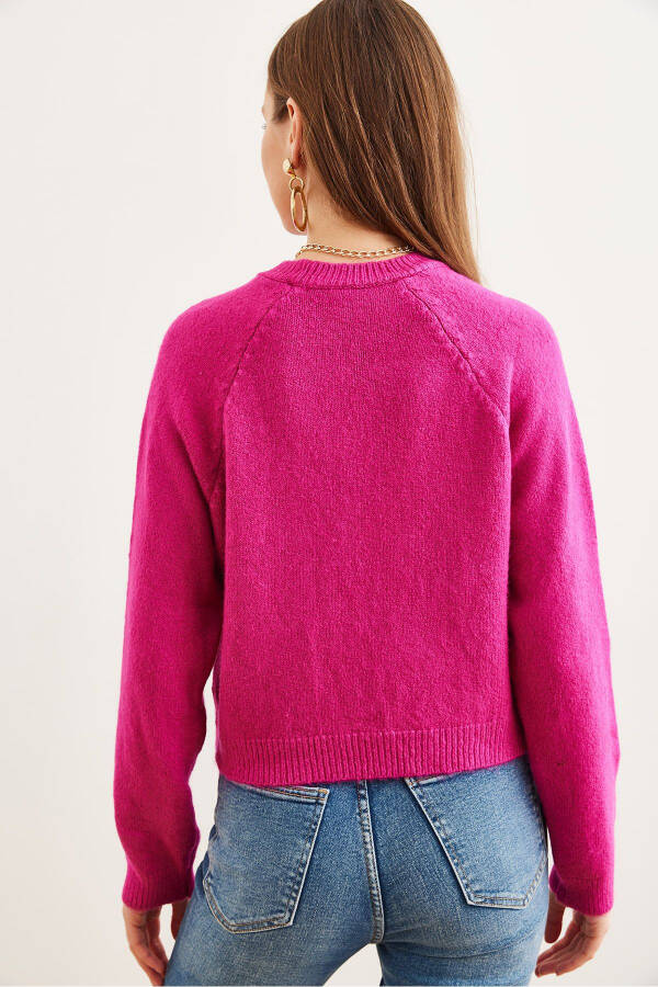 Women's Fuchsia Soft Touch Basic Crop Sweater KZK-19000886 - 6