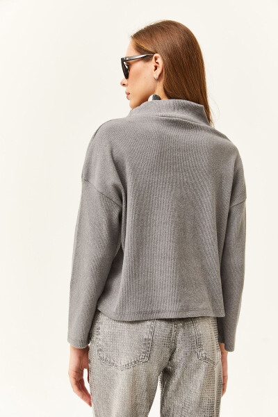 Women's Fuchsia Zip-Up High Neck Thistle Sweater - 5