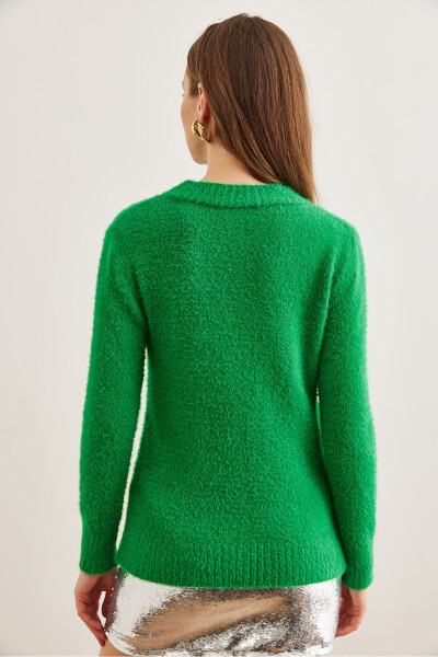 Women's Grass Green Crewneck Textured Plush Sweater KZK-19000858 - 6
