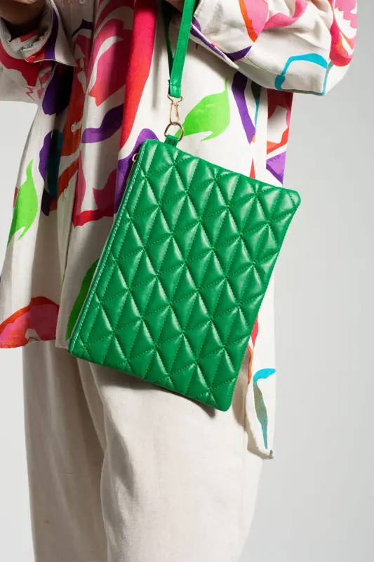 Women's Grass Green Triangle Pattern Portfolio Clutch Handbag - 2