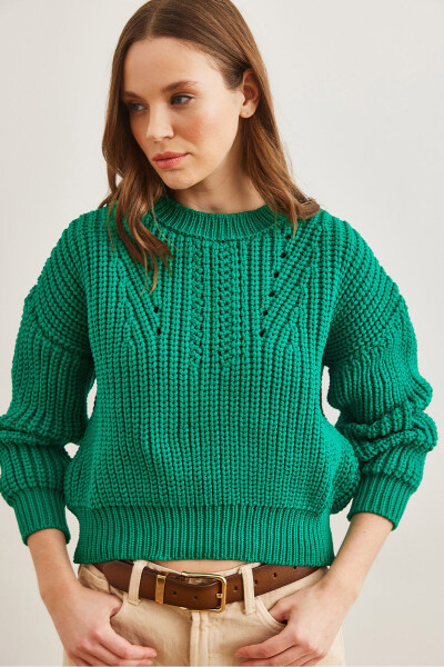 Women's Grass Green Turtleneck Chunky Knit Oversized Pullover - 3