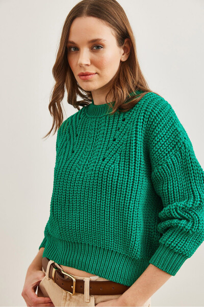 Women's Grass Green Turtleneck Chunky Knit Oversized Pullover - 4