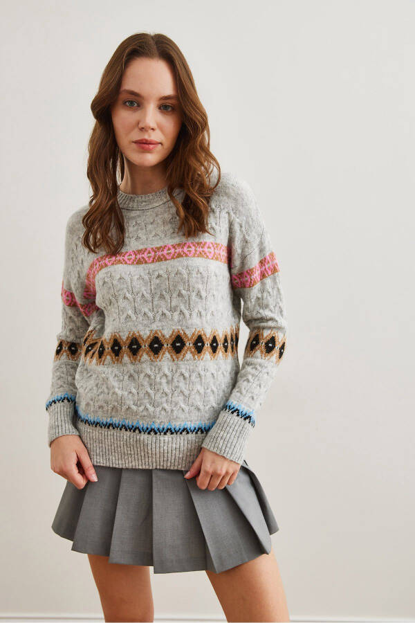 Women's Gray Baklava Patterned Cable Knit Sweater KZK-19000907 - 2