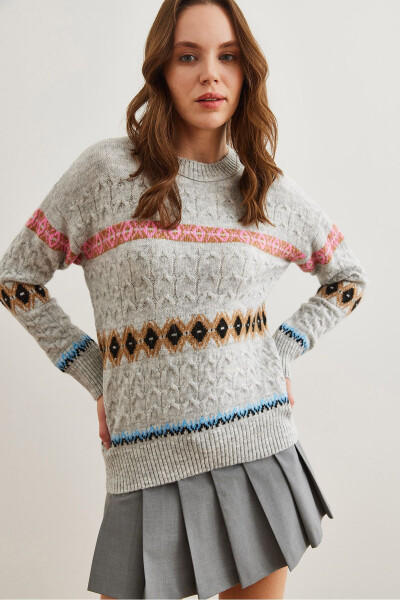 Women's Gray Baklava Patterned Cable Knit Sweater KZK-19000907 - 4