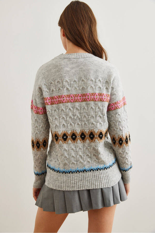 Women's Gray Baklava Patterned Cable Knit Sweater KZK-19000907 - 7