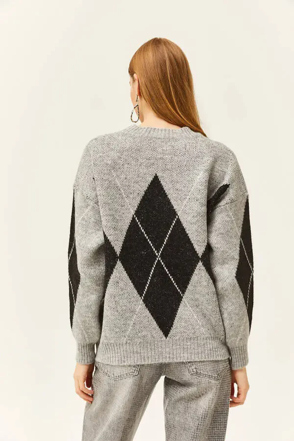 Women's Gray Baklava Patterned Chunky Knit Sweater WSW-19000763 - 2