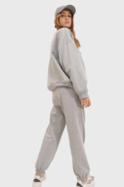 Women's Gray Crew Neck Elastic Waist and Cuff Two-Thread Basic Tracksuit ALC-507-669-001 - 5