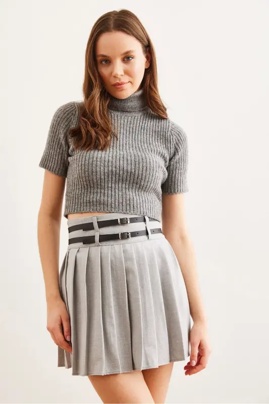 Women's Gray Double Buckled Pleated Mini Woven Skirt ETK - 4