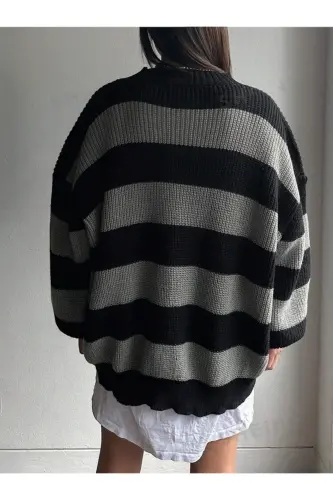 Women's Gray Knitted Striped Oversize Sweater-Gray - 6
