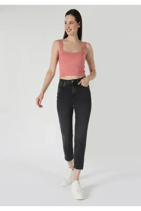 Women's gray skinny fit jeans. - 1