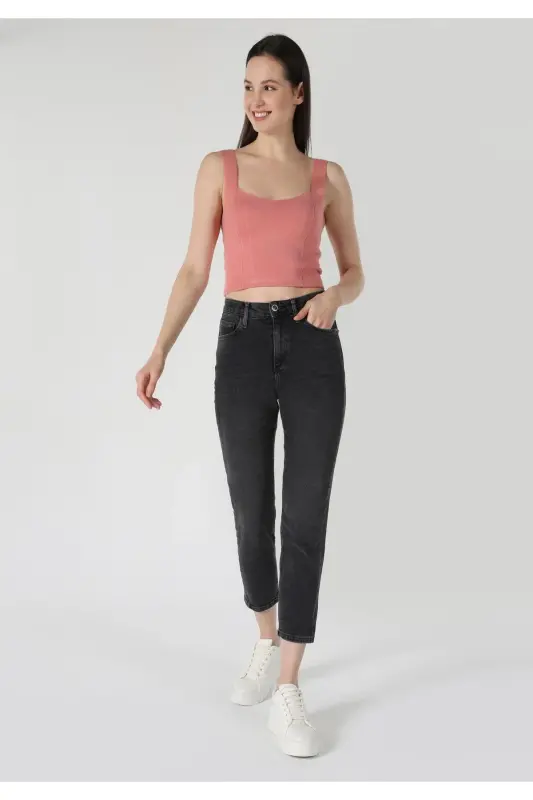 Women's gray skinny fit jeans. - COLIN'S