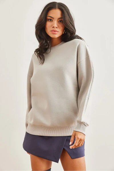 Women's Gray Sleeve Stripe Thistle Thick Sweatshirt SWT-19000688 - OLALOOK (1)