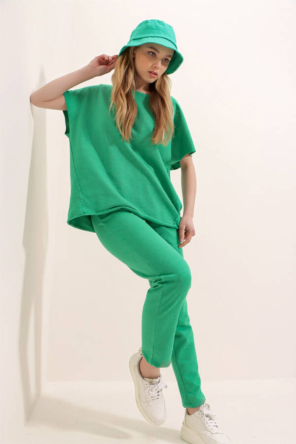 Women's Green Crew Neck Relaxed Fit Tracksuit ALC-X5885 - 3