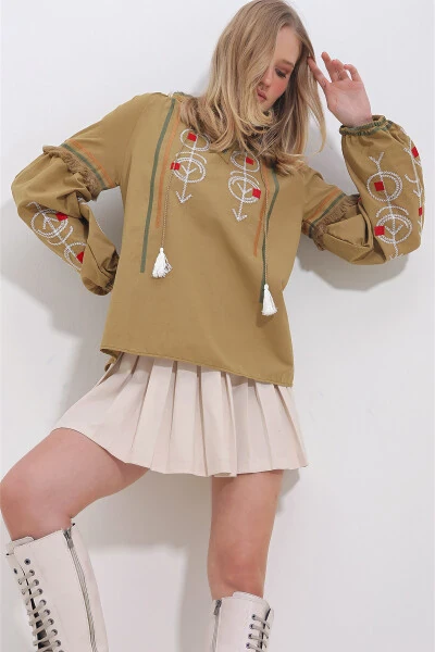 Women's Green Embroidered Tassel Detail Woven Blouse ALC-X11375 - TREND ALAÇATI STILI