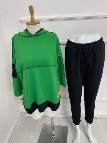 Women's Green Hooded Skirt Hem Detail Badge Two Piece Set - 6