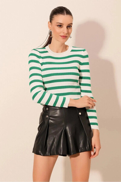 Women's Green Striped Turtleneck Knit Sweater - 13