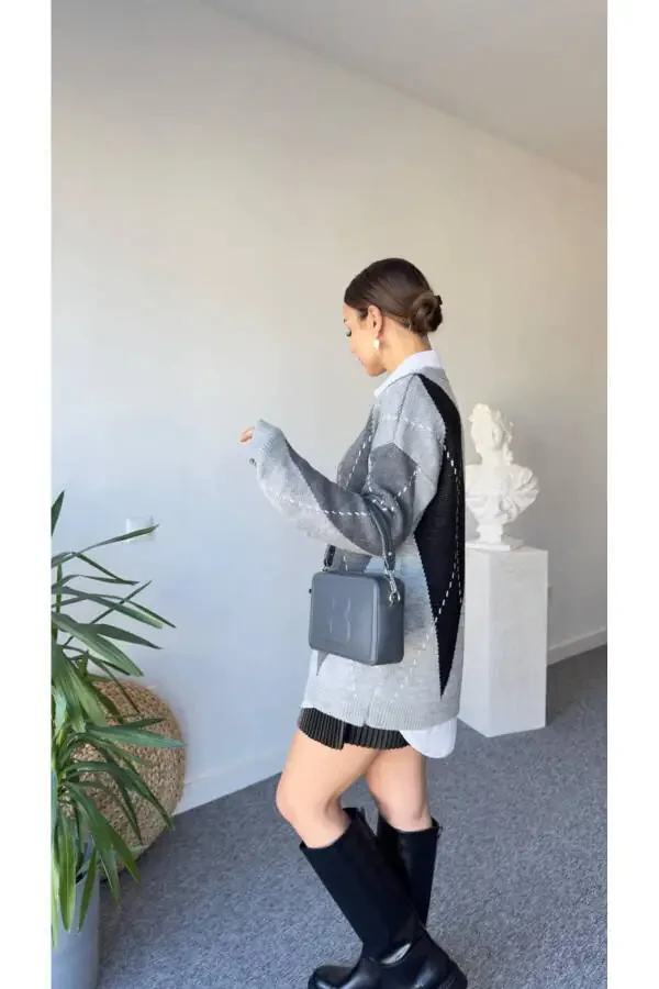 Women's Grey Baklava Pattern Oversized Sweater - 3