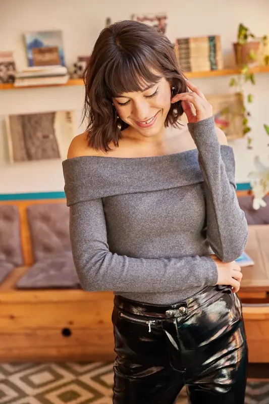 Women's Grey Madonna Collar Brushed Kaşkorse Sweater BLZ-19000615-GRİ - 4