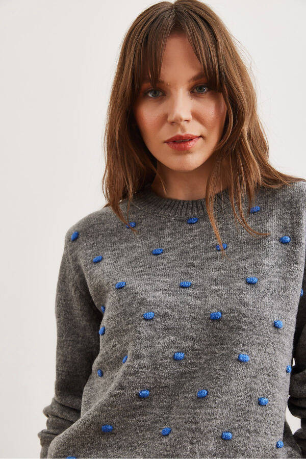 Women's Grey Pompom Knitted Sweater KZK-19000923 - 5