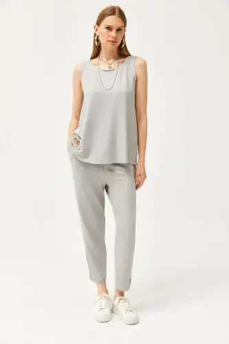 Women's Grey Sleeveless Relaxed Fit Blouse Set with Crystal Jewelry - 6