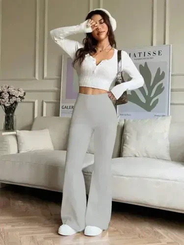 Women's High Waist Flared Leggings - 1